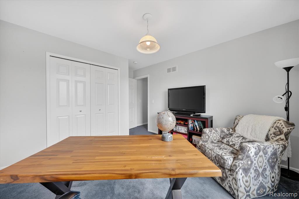 1029 White Trail, Wixom, MI 48393 — Photo 37
