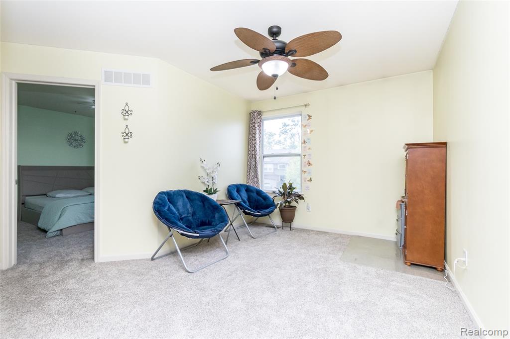 51224 Luke Lane, Novi, MI — Photo 26