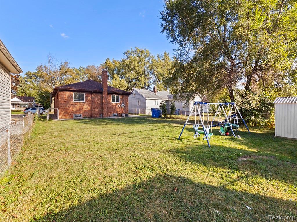 6435 Centralia Street, Dearborn Heights, MI 48127 — Photo 33