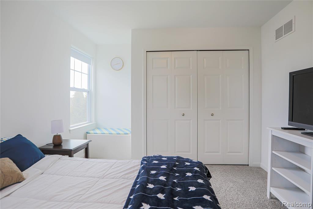 20776 Wexford Drive, Macomb, MI 48044 — Photo 55