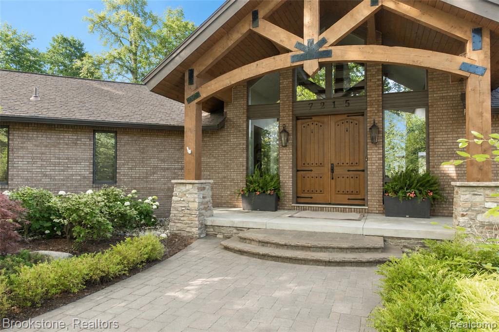 7215 DEER LAKE Court, Clarkston, MI — Photo 11
