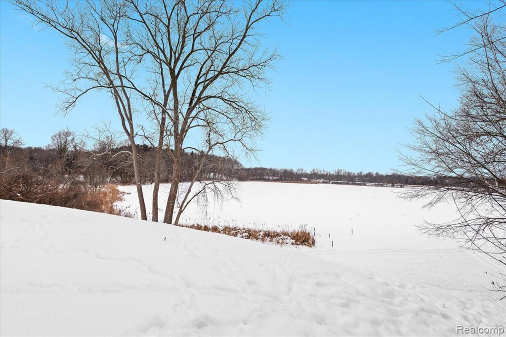 5901 High Point Court, Brighton, MI, 48116