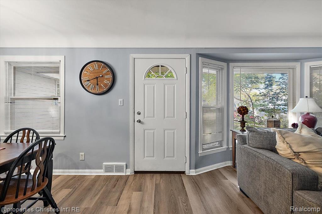 4402 Berkshire Road, Royal Oak, MI 48073 — Photo 4