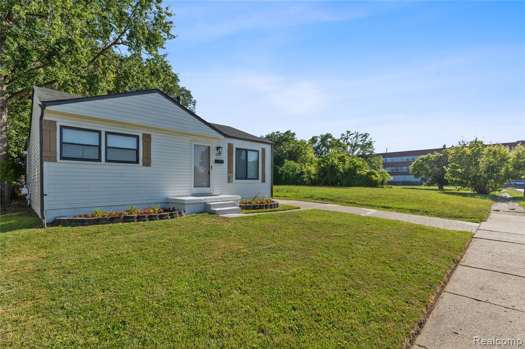 6750 Jackson Avenue, Warren, MI 48091 — Photo 23