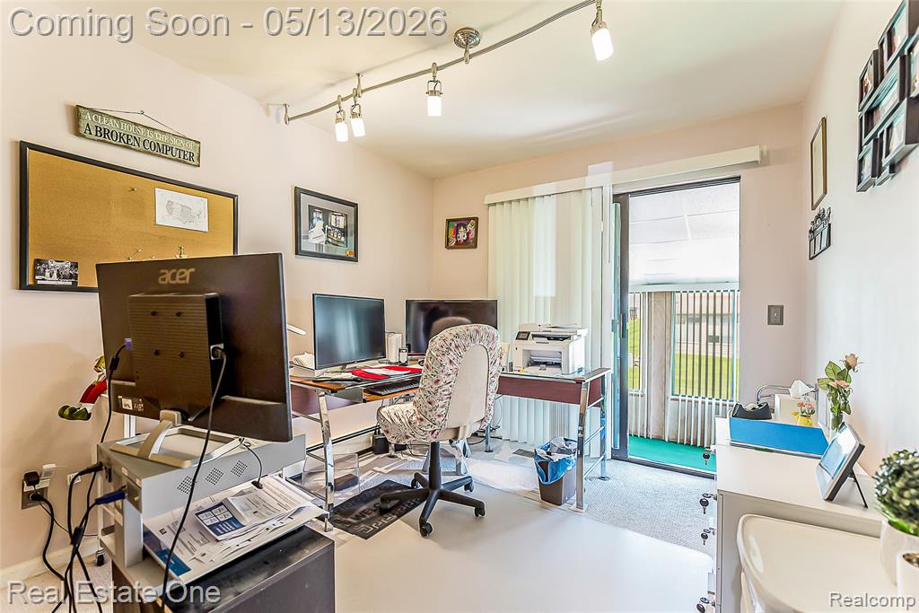 61962 YORKTOWN Drive, 2, South Lyon, MI 48178 — Photo 19