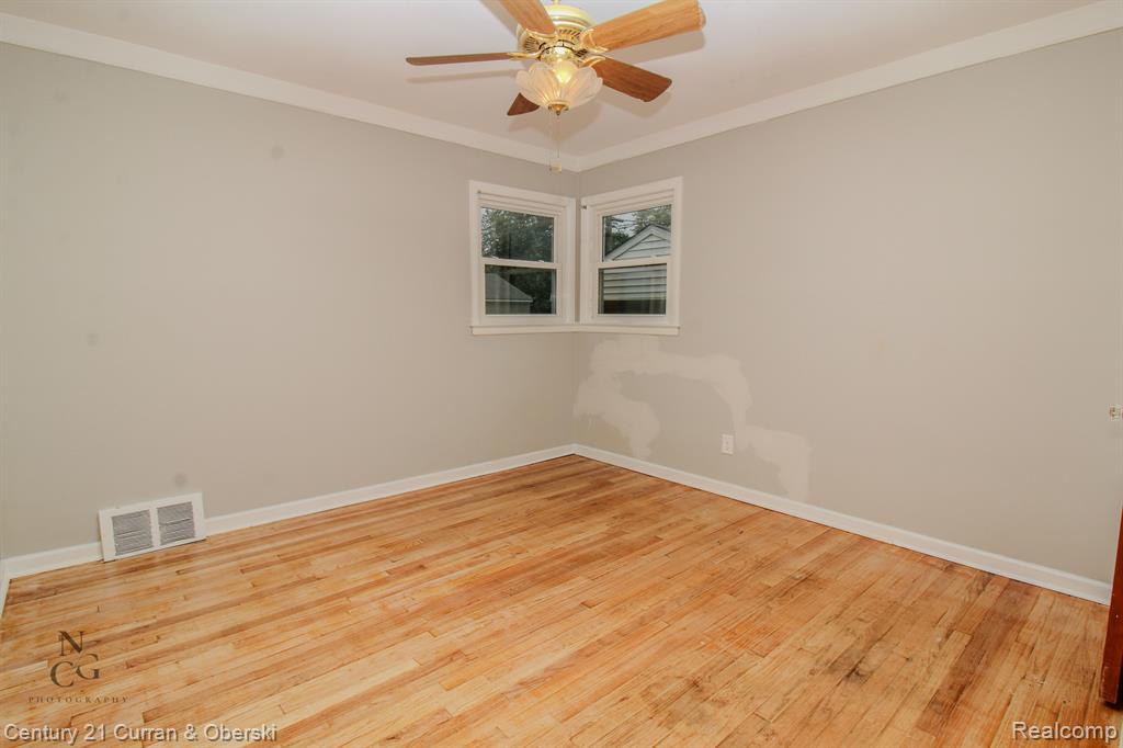 771 FARNHAM Avenue, Lincoln Park, MI 48146 — Photo 5