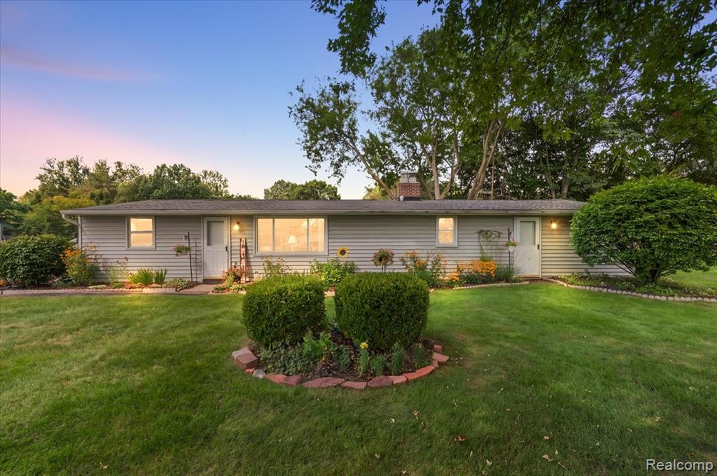 5011 Cecelia Ann Avenue, Clarkston, MI