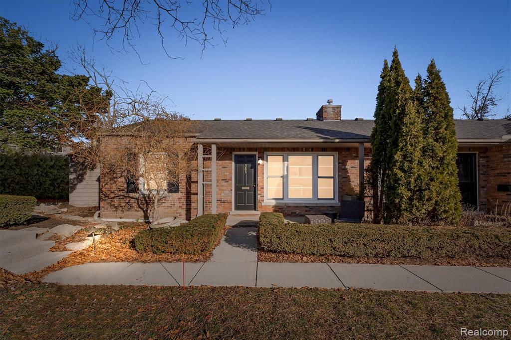 583 N Old Woodward Avenue, Birmingham, MI 48009 — Photo 2
