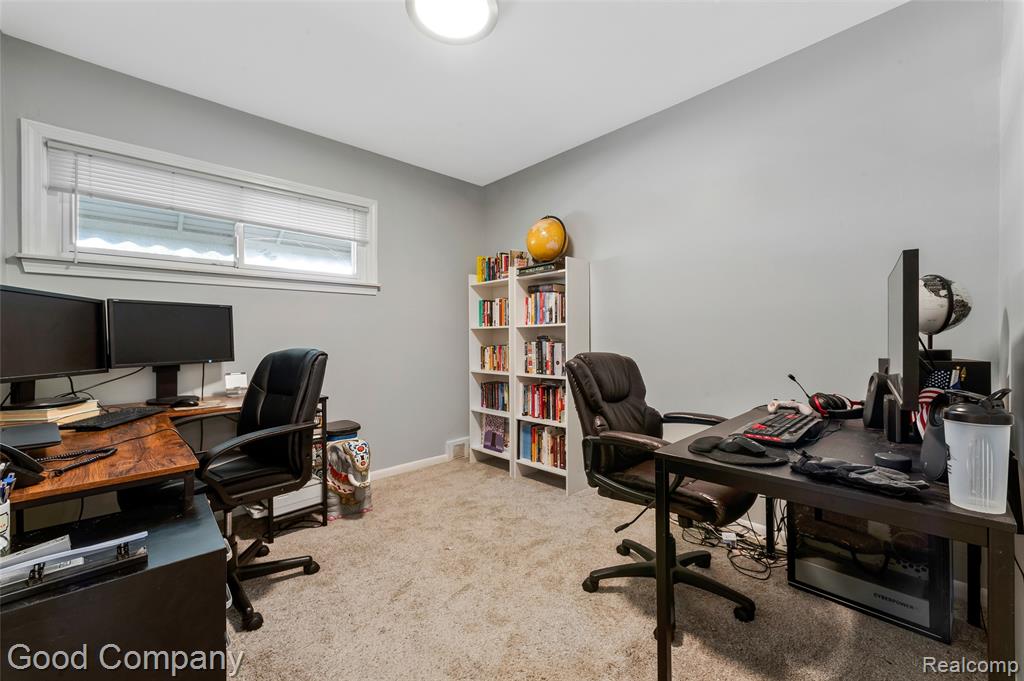 28748 Herbert Street, Madison Heights, MI 48071 — Photo 16