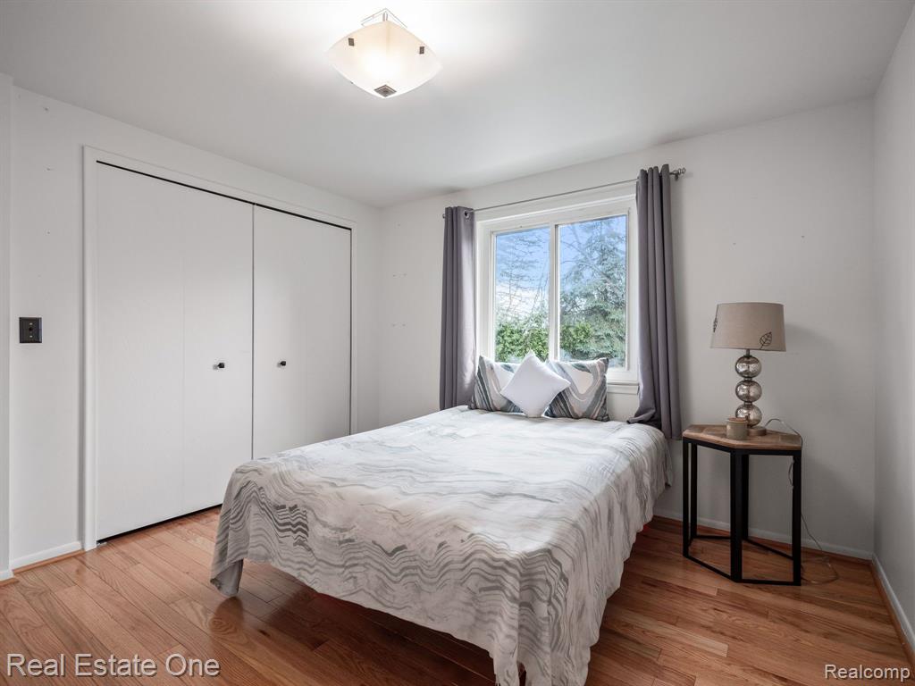 930 BRIDGE PARK Drive, Troy, MI 48098 — Photo 14