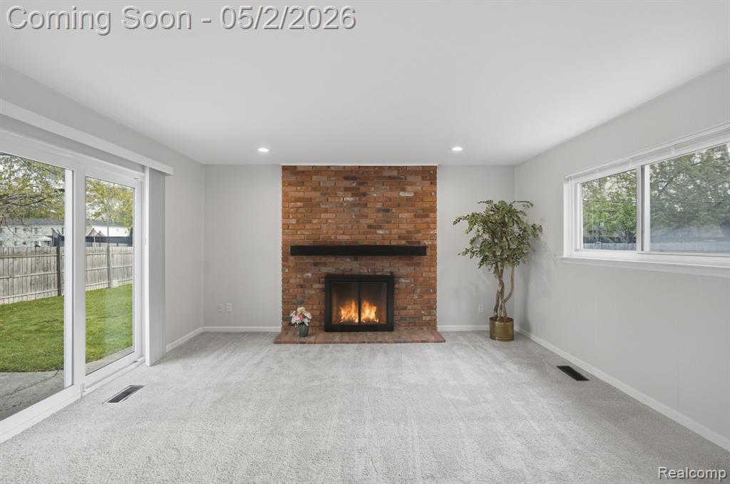 19704 Parkside Street, Saint Clair Shores, MI 48080 — Photo 12