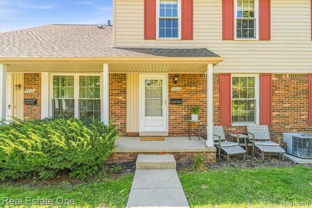 7004 HARVARD Lane, Canton, MI 48187