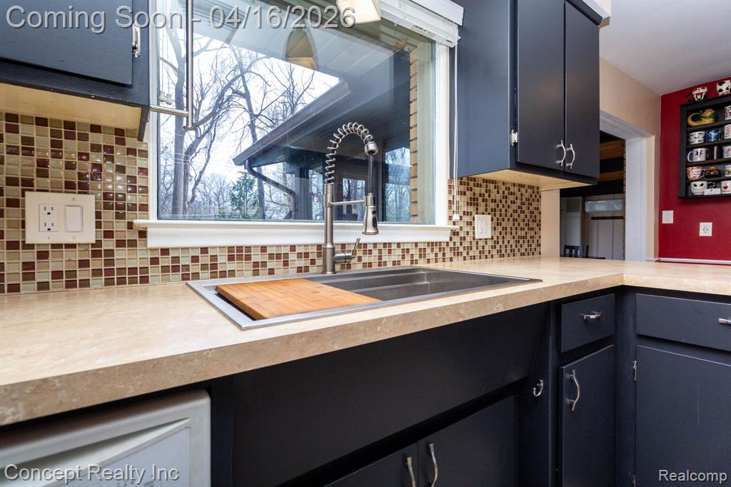 21247 Shurley Drive, Grosse Ile, MI 48138 — Photo 18