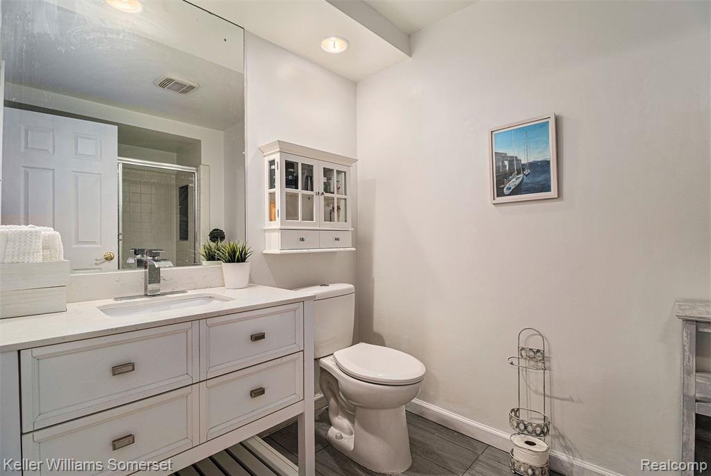 3983 NORMANWOOD, West Bloomfield, MI 48323 — Photo 16
