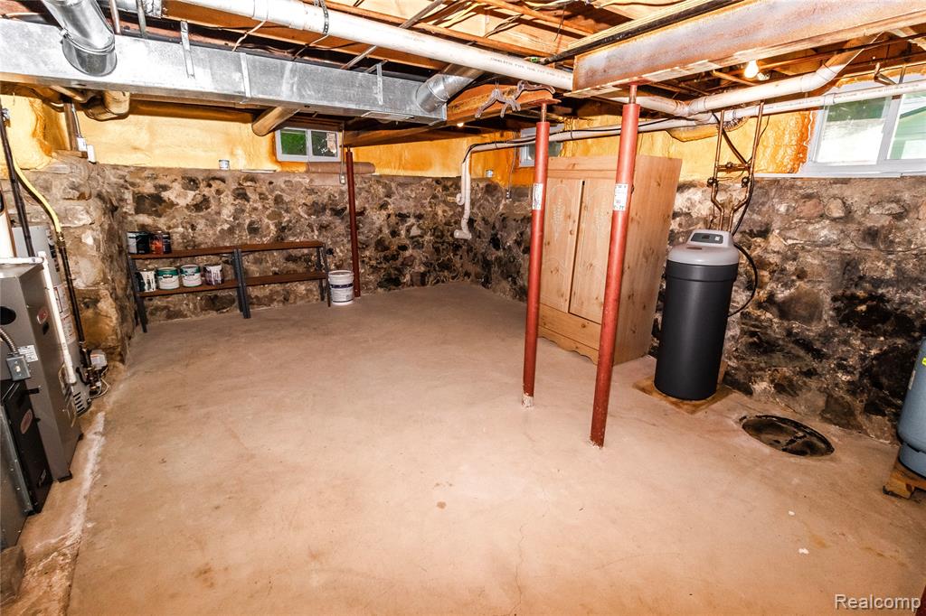 106 Washington Street, Attica, MI 48412 — Photo 27