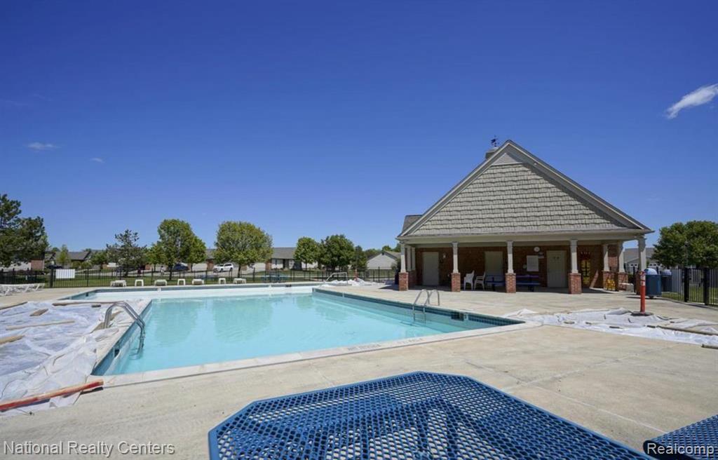 9634 Wexford Drive, Ypsilanti, MI 48198 — Photo 38