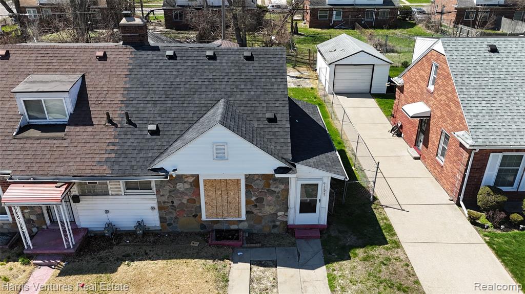 15825 Pinehurst Street - Photo 3
