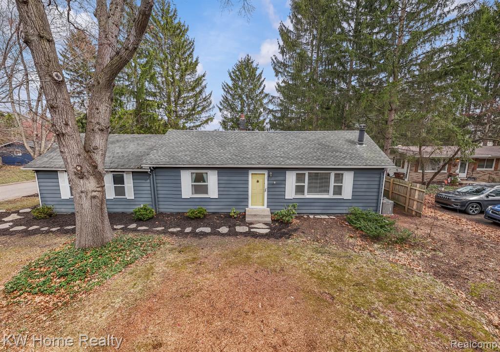 4215 Newton Road, Commerce Twp, MI 48390 — front exterior