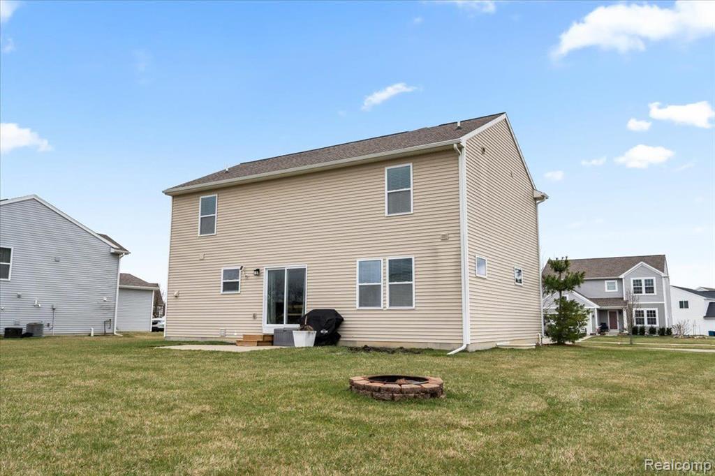 6059 BLUEFIELD Drive, Linden, MI 48451 — Photo 29