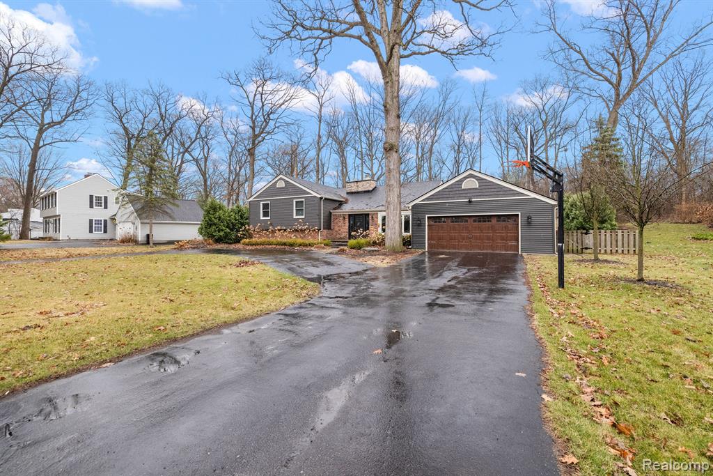 555 Kendry, Bloomfield Hills, MI 48302 — Photo 51