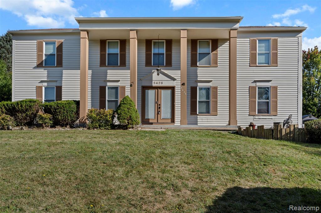 5428 Hammersmith Drive, West Bloomfield, MI — Photo 2