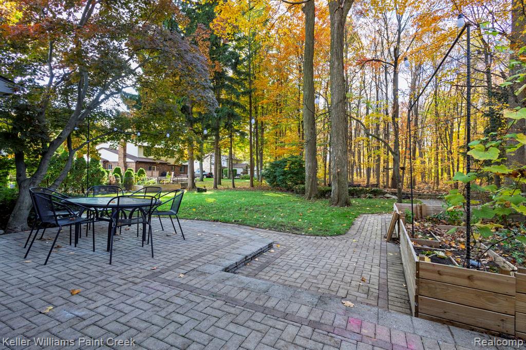 47935 Ben Franklin Drive, Shelby Twp, MI 48315 — Photo 9