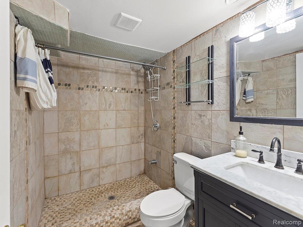 6435 Centralia Street, Dearborn Heights, MI 48127 — Photo 21