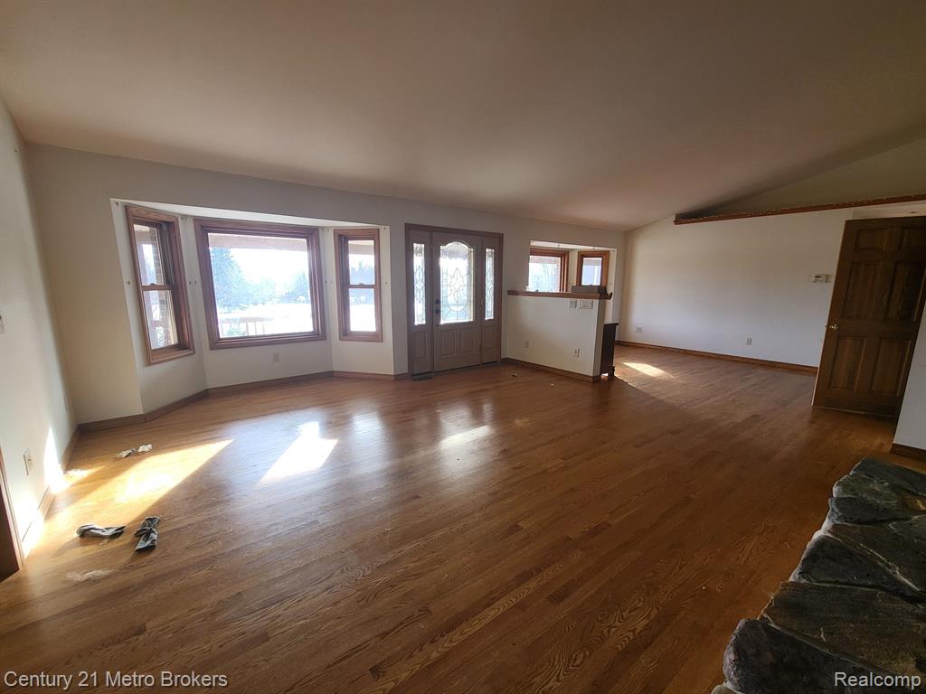 5180 Piersonville Road, Columbiaville, MI 48421 — Photo 8