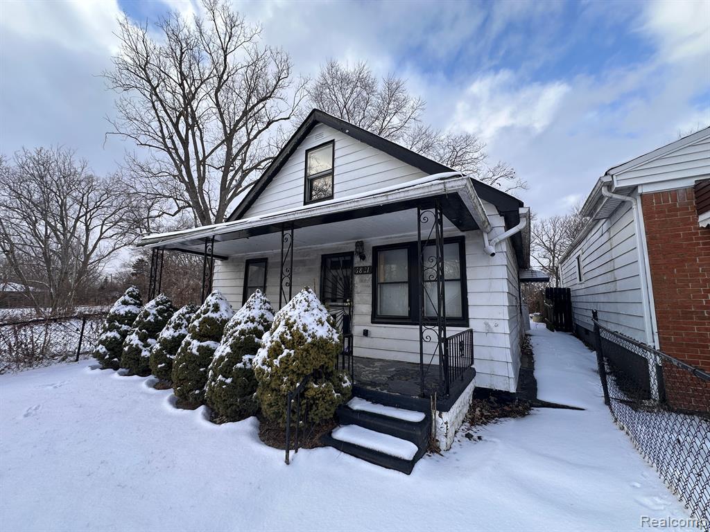 6821 DRAKE Street, Hamtramck, MI 48212 — Photo 5