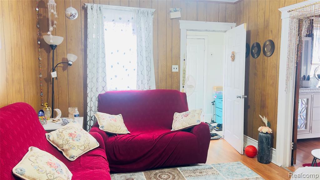 3170 Jacob Street, Hamtramck, MI 48212 — Photo 2