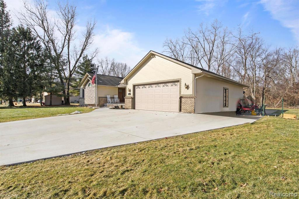 4025 PRESIDENTIAL Way, Highland, MI 48356 — Photo 14