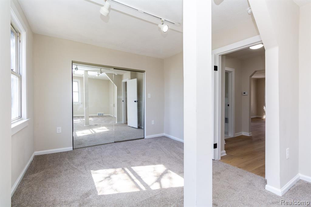 8316 RIVARD Avenue, Warren, MI 48089 — Photo 11