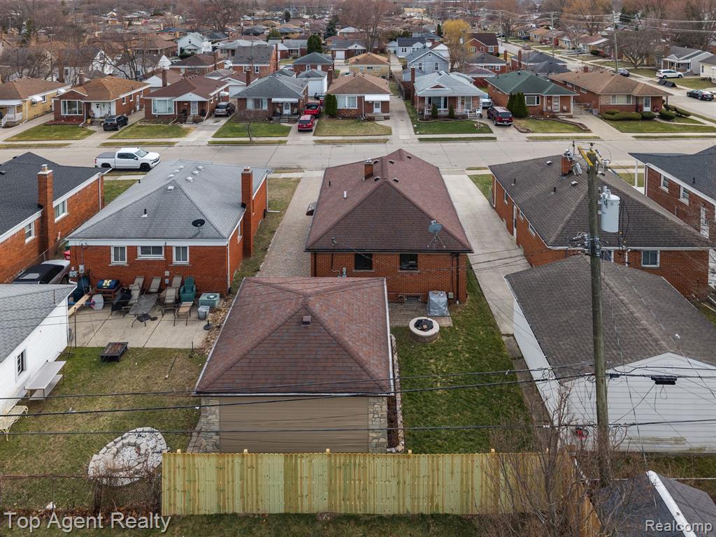 18027 Curtain Avenue, Eastpointe, MI 48021 — Photo 37