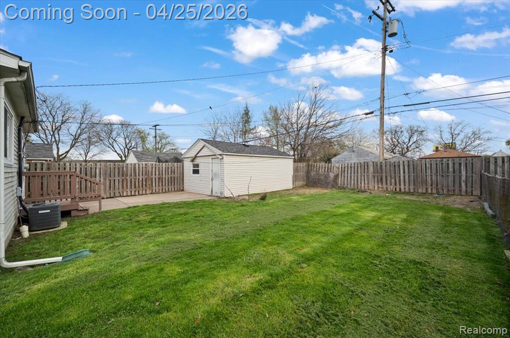 1588 Garfield Avenue, Lincoln Park, MI 48146 — Photo 6