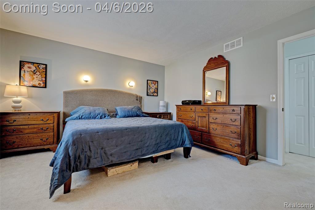 6332 Laura Lane, Flint, MI 48507 — Photo 23