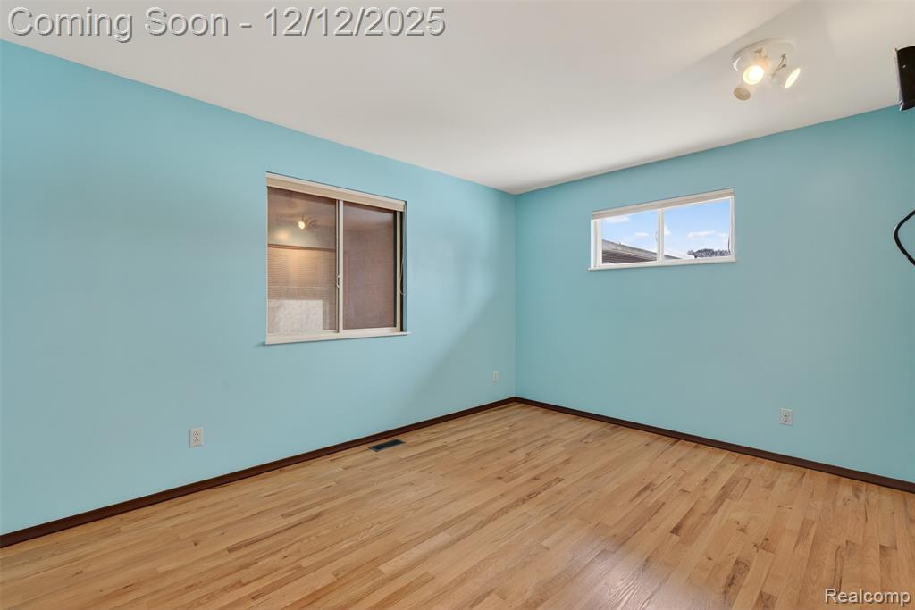 6347 Johnson Road, Flushing, MI 48433 — Photo 18