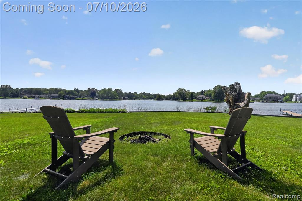 5017 Surfwood Drive, Commerce Twp, MI 48382 — Photo 8