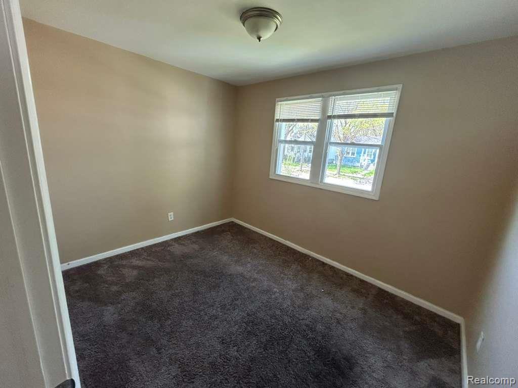 6078 Plainview Avenue, Detroit, MI 48228 — Photo 2