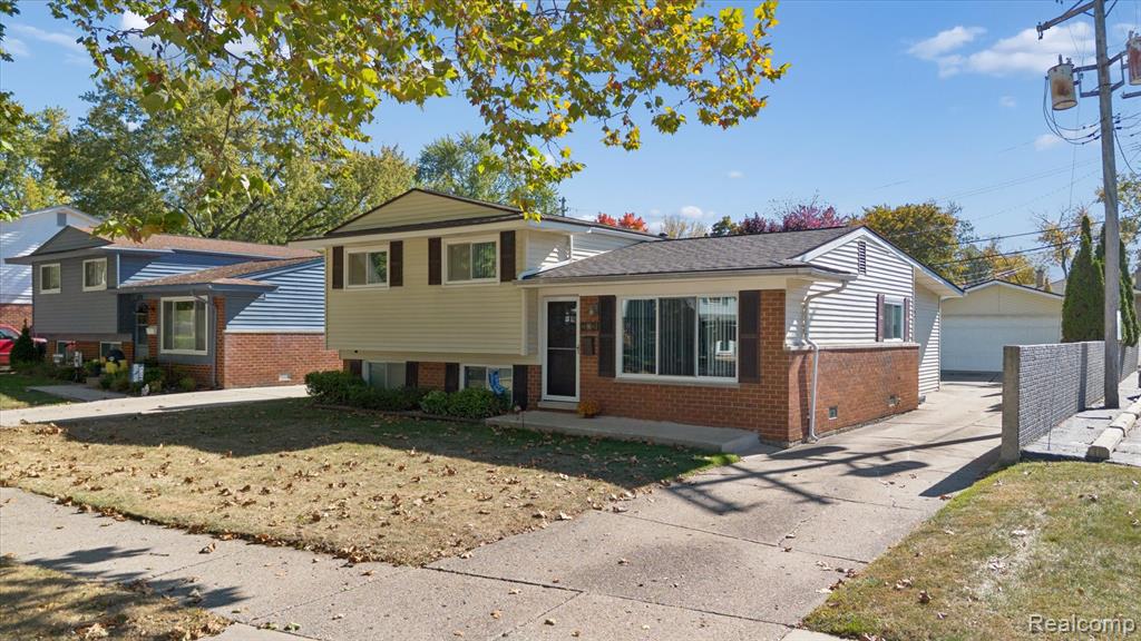 496 Langley Boulevard, Clawson, MI — Photo 38