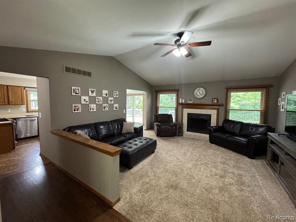 5851 Kingfisher Lane, Clarkston, MI — Photo 17