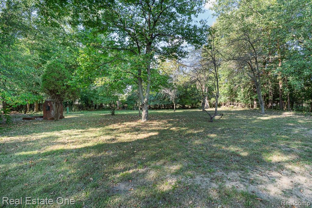 751 Troywood Drive, Troy, MI 48083 — Photo 8