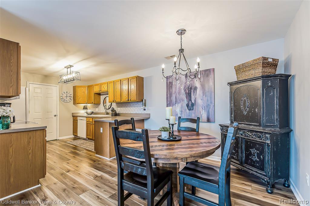 3377 Kneeland Circle, Howell, MI 48843 — Photo 11