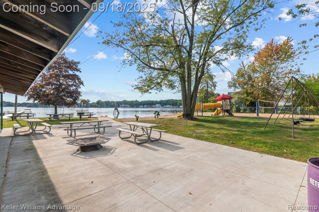 4921 Whitlow Court, Commerce Twp, MI 48382 — Photo 39