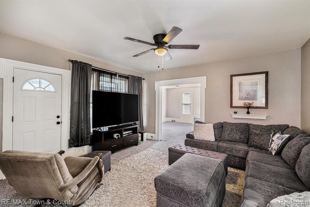 1366 S Morrish Road, Flint, MI 48532 — Photo 5
