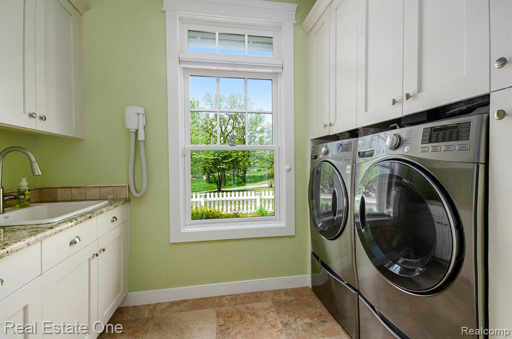 575 Tracy Lane, Milford, MI 48381 — Photo 26