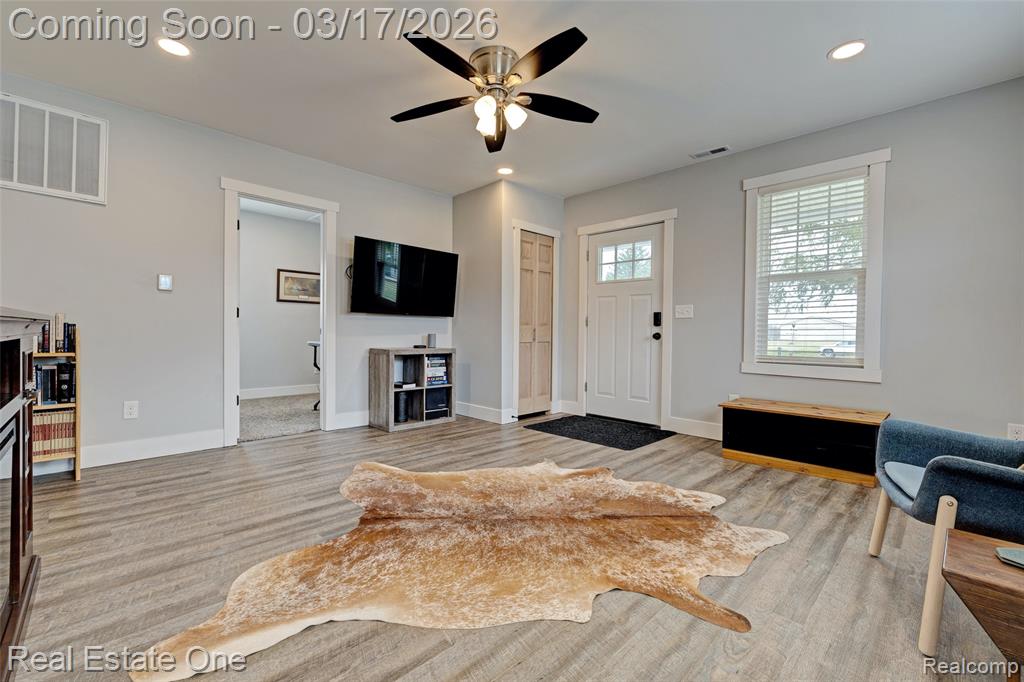 11068 N Fenton Road, Fenton, MI 48430 — Photo 10