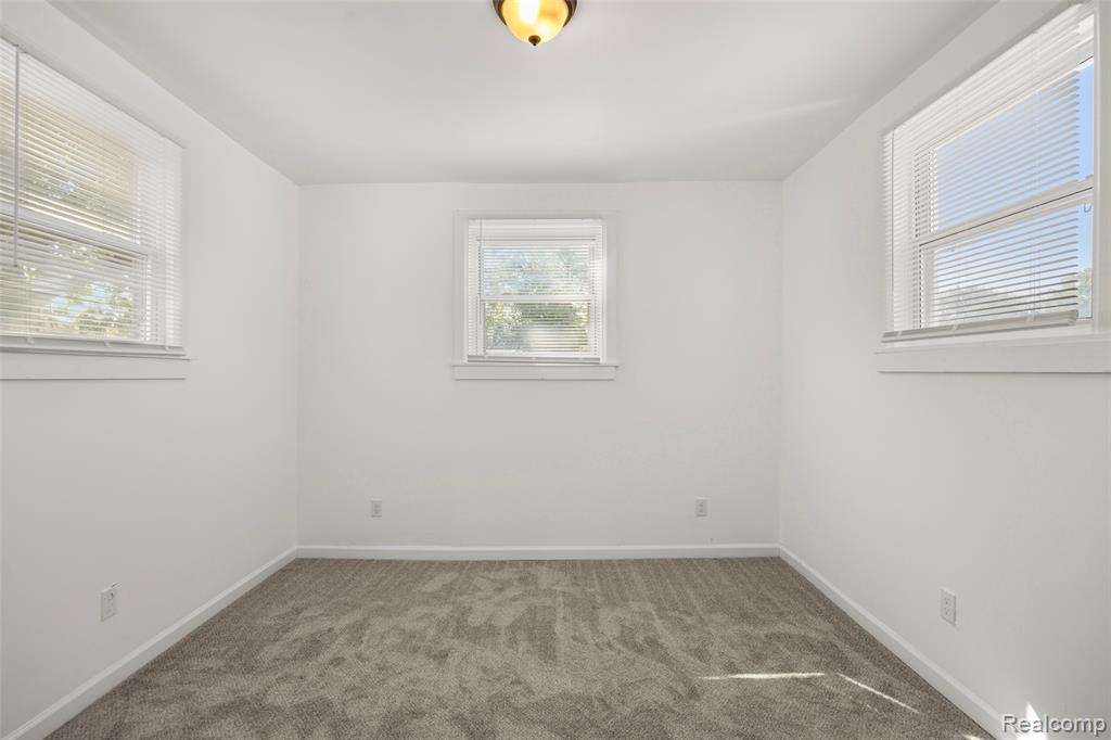 737 Webb Street, Detroit, MI 48202 — Photo 18