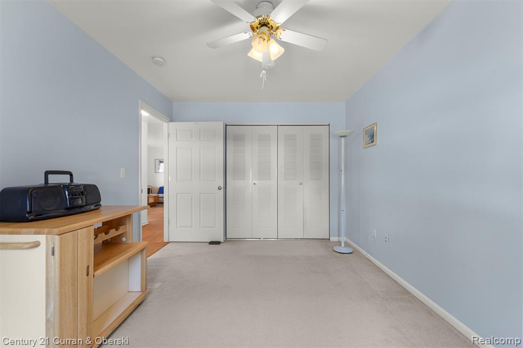 10037 Allen Pointe Drive, Allen Park, MI 48101 — Photo 21