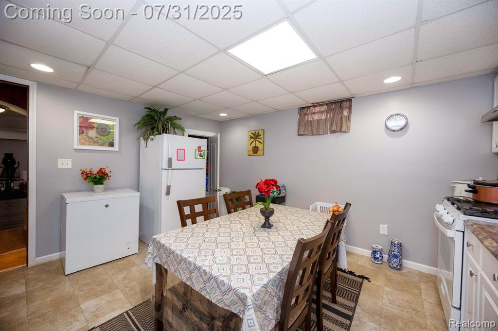 7833 W Morrow Circle, Dearborn, MI 48126 — Photo 49