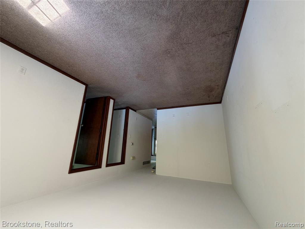 955 S 10th Street, St. Clair, MI 48079 — Photo 6